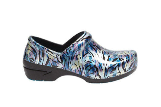 Nursing clogs cheap online